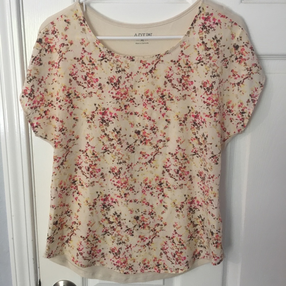 White floral shirt!